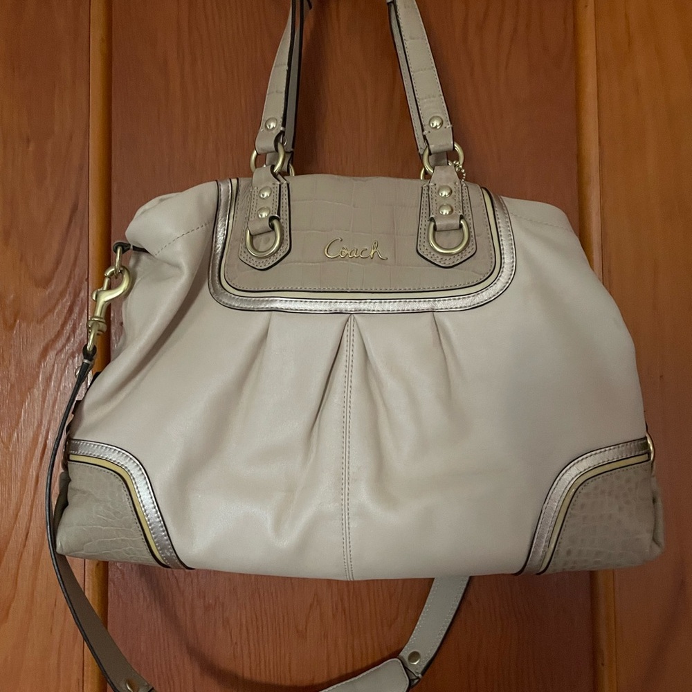 Coach Cream and Tan Leather Shoulder Bag